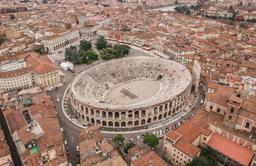 Graziosa Mansarda Centro Verona Esterno foto